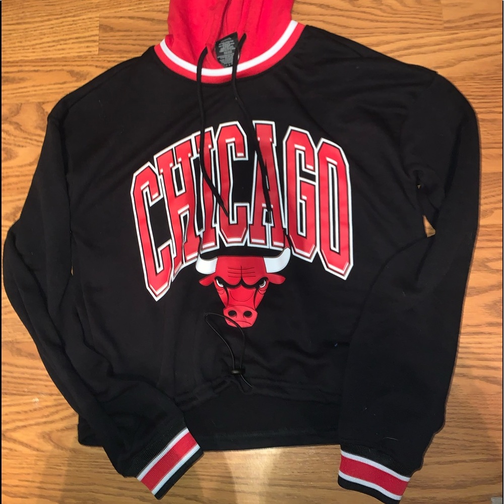 cropped/sinched chicago hoodie